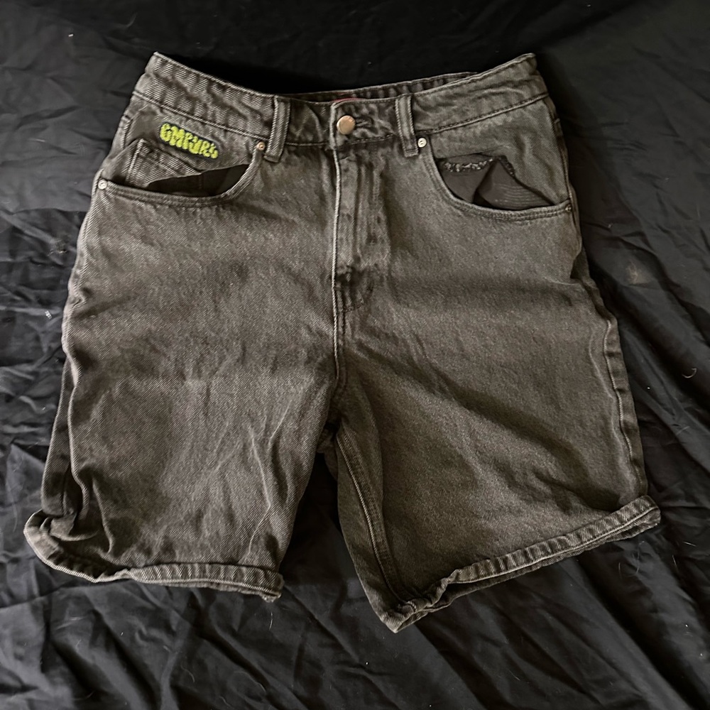 Empire shorts